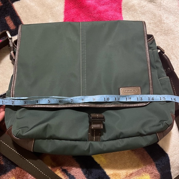 Coach - Picture 9 of 10